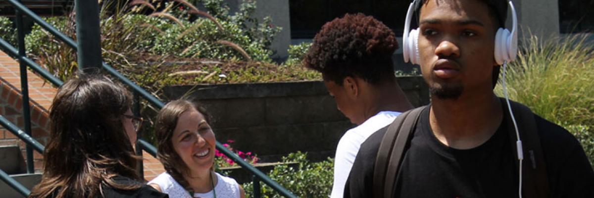 https://library.uncc.edu/sites/default/files/image/MiniHero_Amanda.jpg